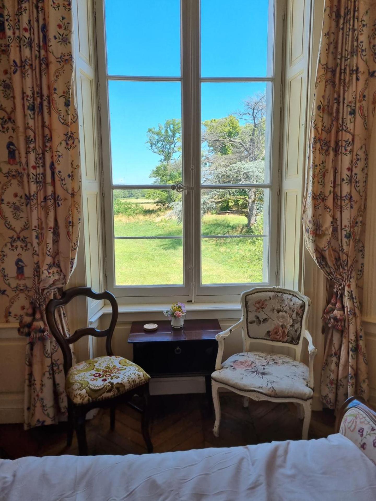 Chateau Le Plessis Sémelay Rom bilde